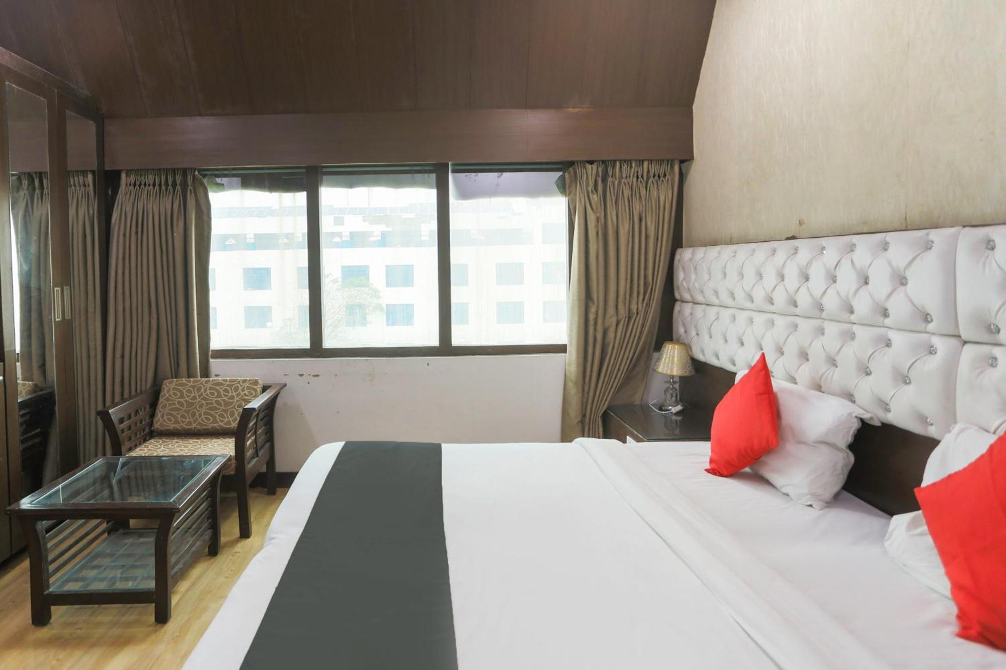 Hotel O Parktel Indirapuram Экстерьер фото